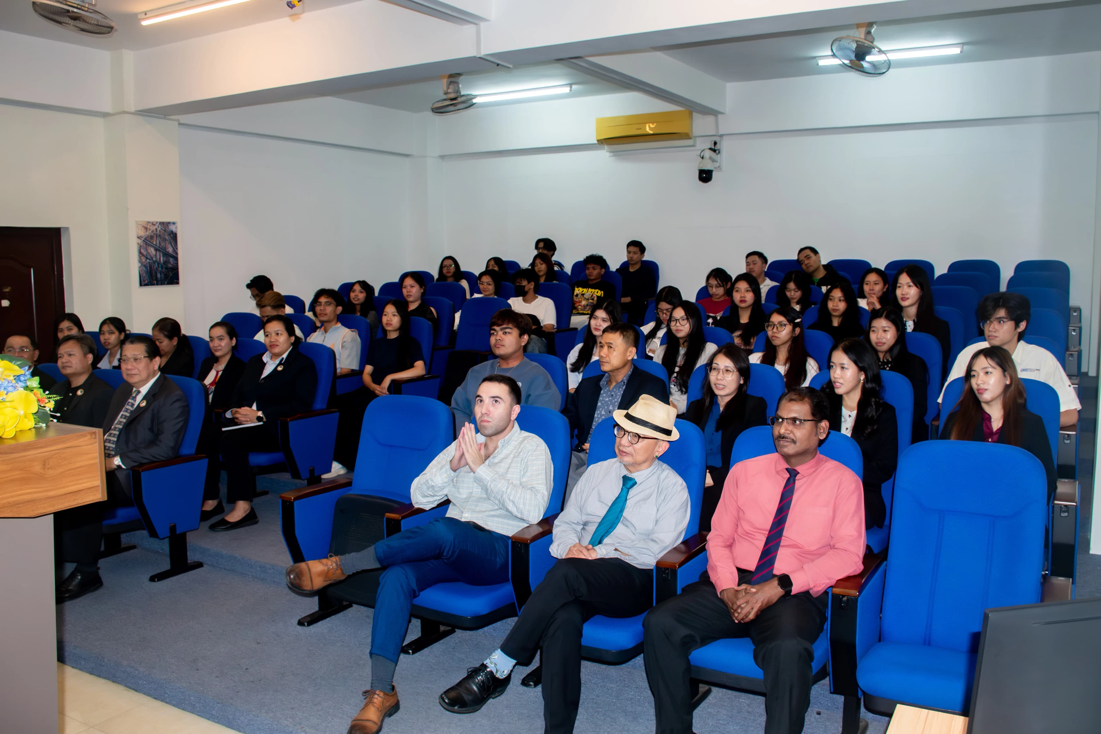 Business Leadership Seminar 5.webp