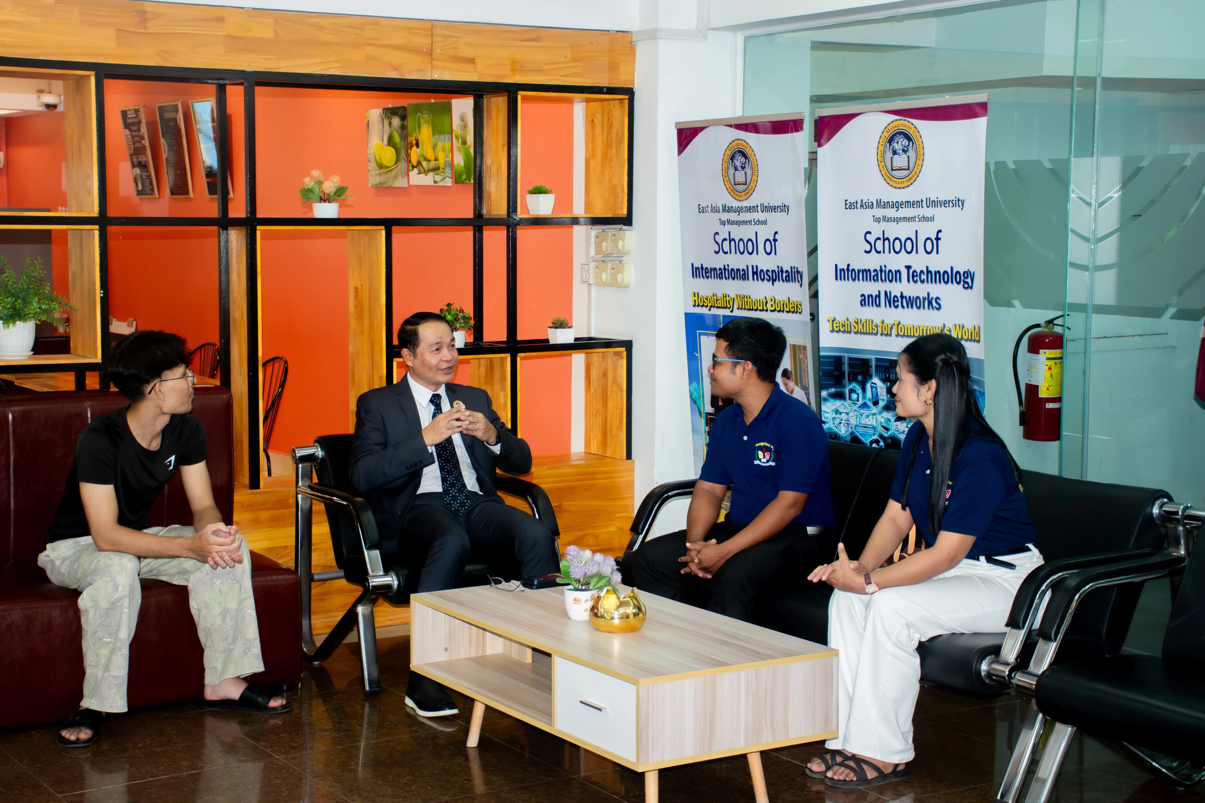 IQ school visit 04.webp