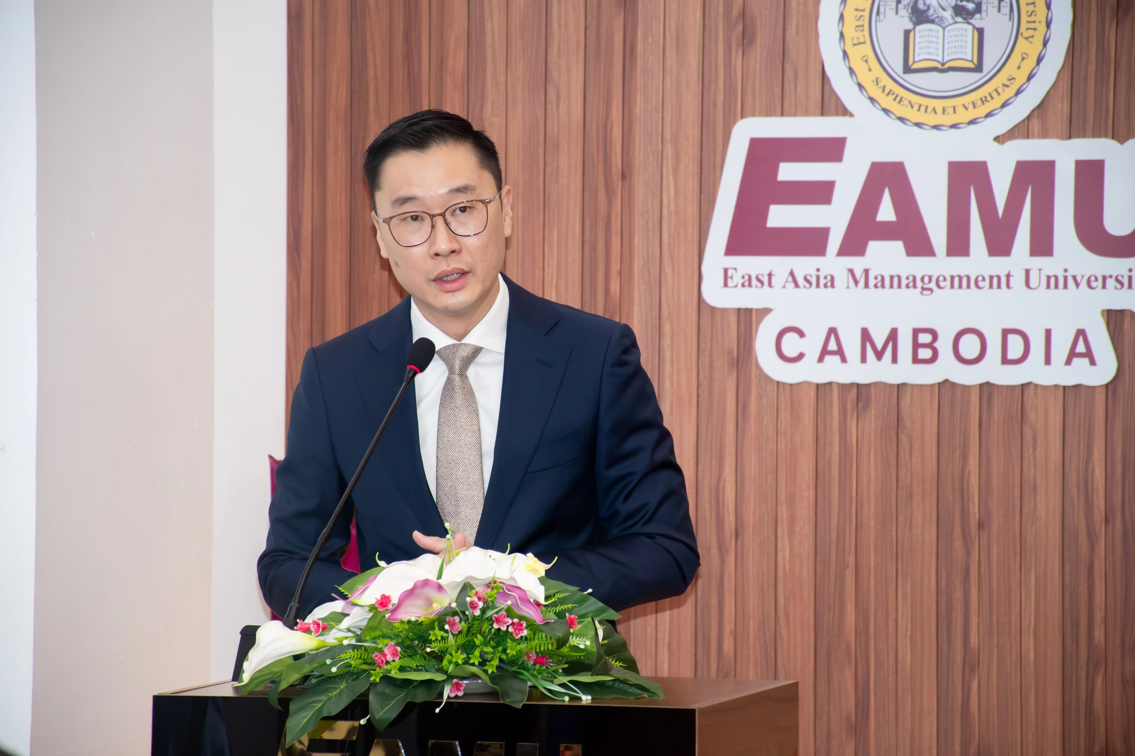 UON-EAMU-06.webp