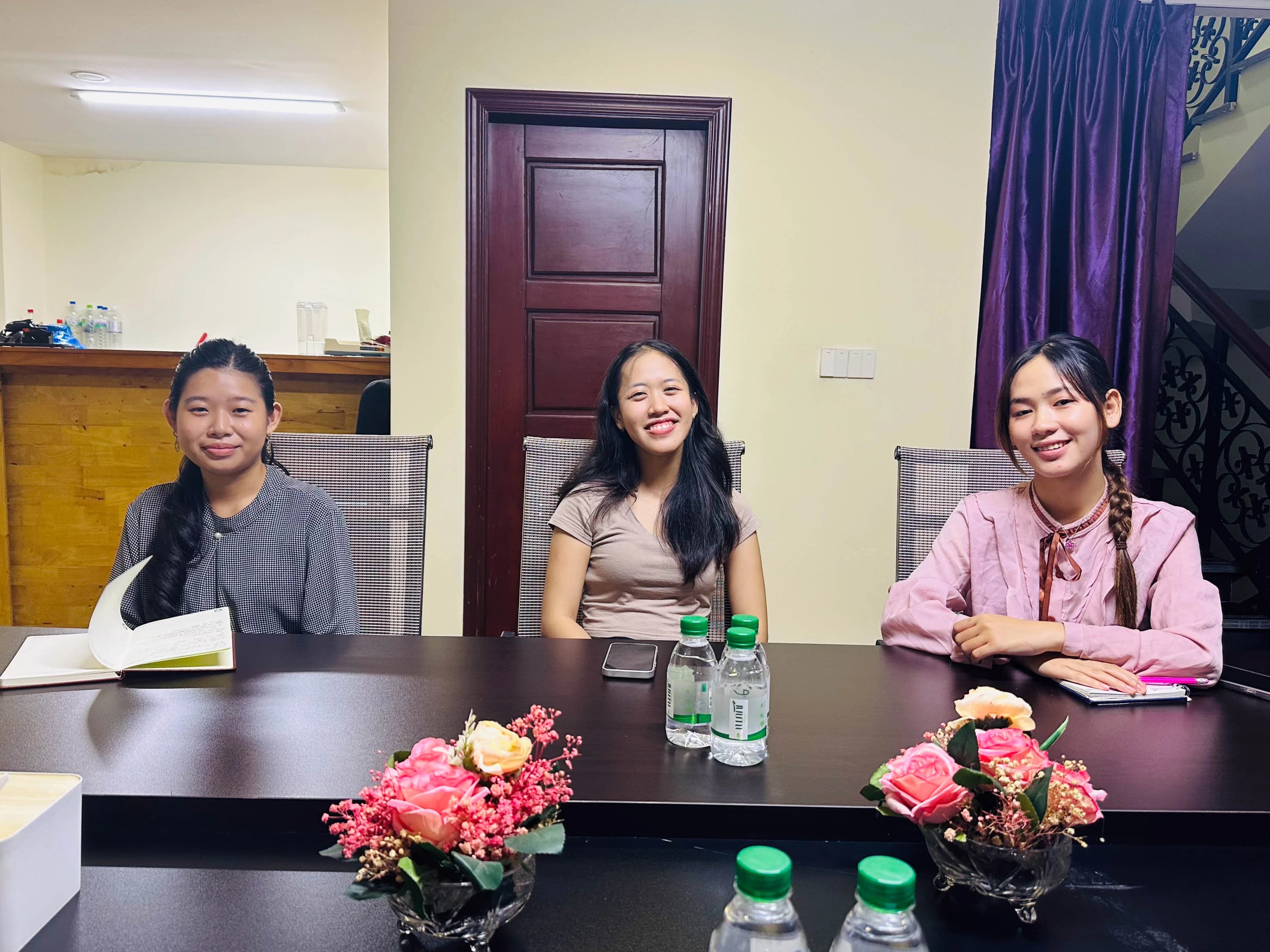 Universal Alliance Interns Meeting 04.webp