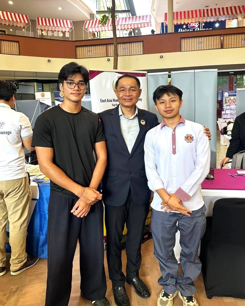 siem-reap-university-expo-02.jpg