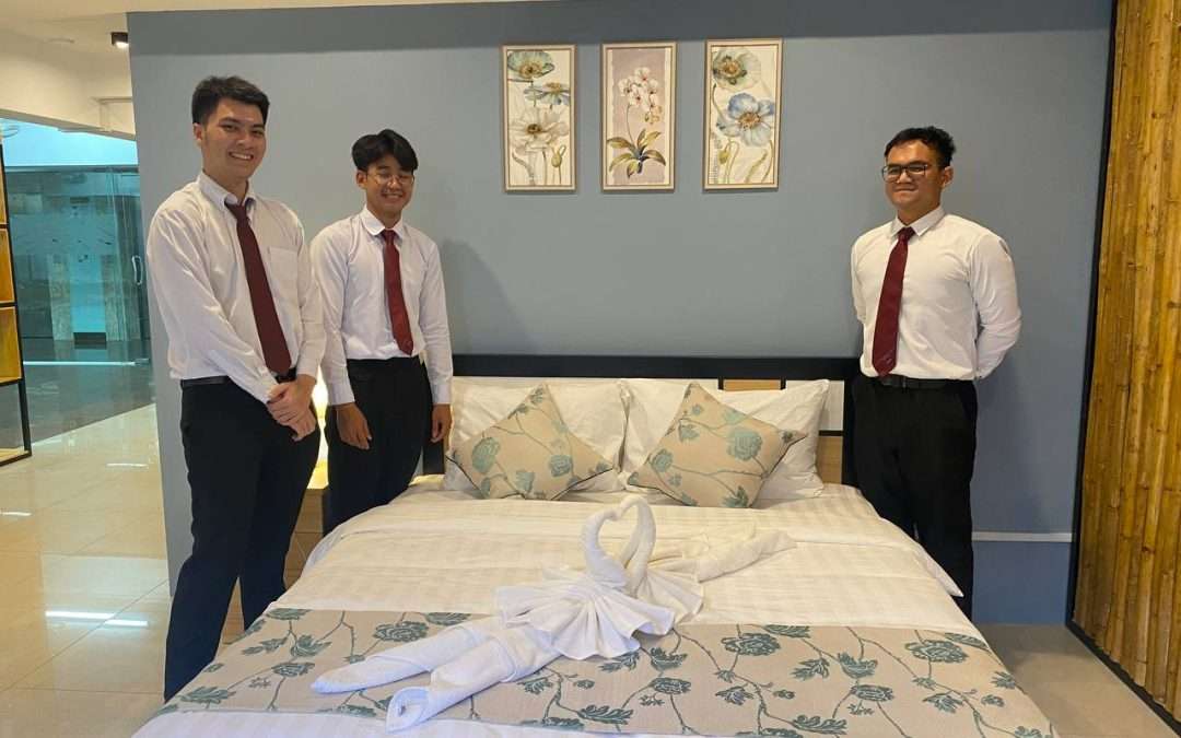 H&T students supervising Hotel operations